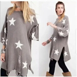 Easel S/M Star Patterned Distressed Sweater - Gray & White